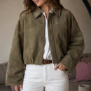 Jaqueta Bomber Feminina de Camurça - lifestyle 8